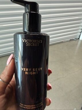 NEW Victoria's Secret Very Sexy Night Fine Fragrance Lotion, 8.4oz.